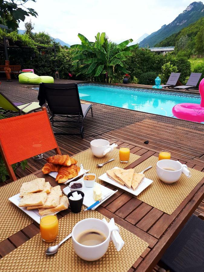 Gite L'O Bleue (Adults Only) Varces-Allieres-et-Risset Bagian luar foto